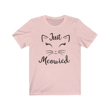 Load image into Gallery viewer, Just Meowied, Just married, Women&#39;s T-shirt - Pink N Paw